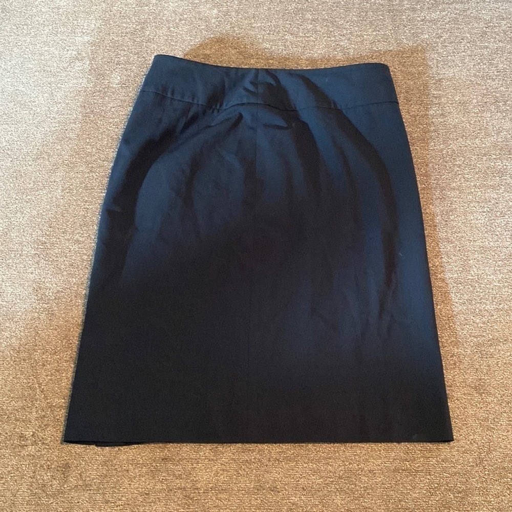 banana Republic black pencil stretch skirt; size 8 - Picture 1 of 4